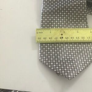 FINAL MARKDOWN Men’s Bordeaux tie